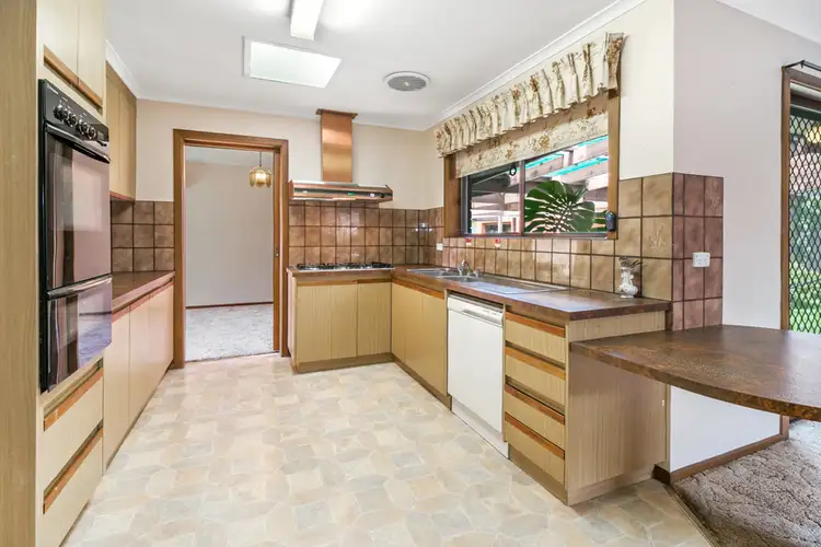 Fourth view of Homely house listing, 8 Burleigh Court, Frankston VIC 3199