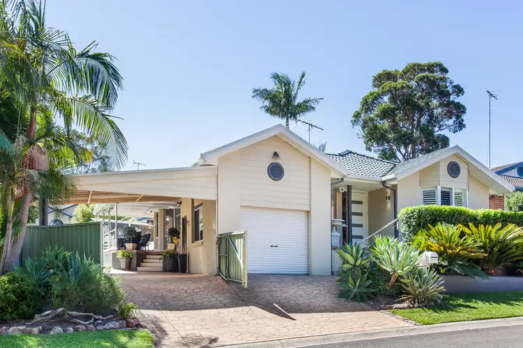 11 Redbush Grove, Menai NSW 2234