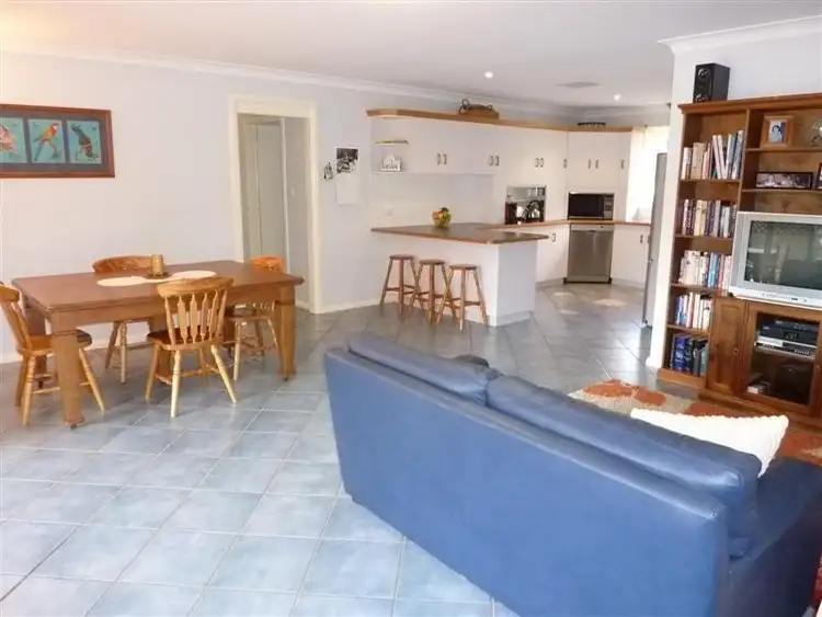 Sixth view of Homely house listing, 6 O\'Connor Place, Dubbo NSW 2830