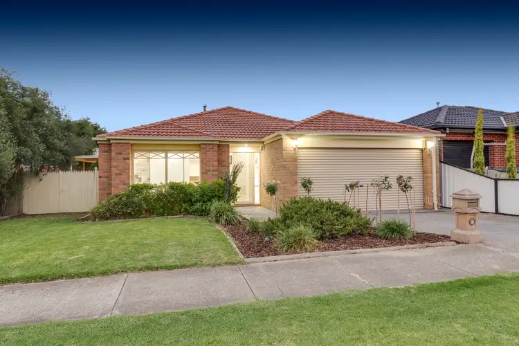 5 Willis Place, Delahey VIC 3037