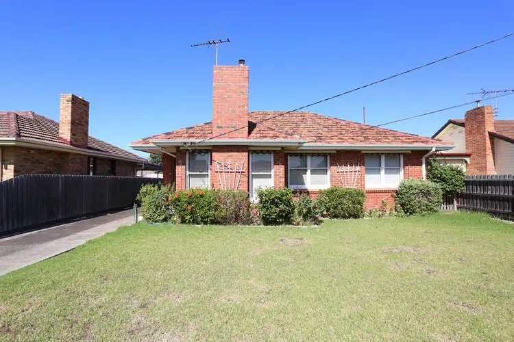 13 Moss Court, Glenroy VIC 3046