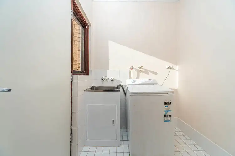 Fifth view of Homely townhouse listing, 2/27 Mowatt Street, Queanbeyan NSW 2620