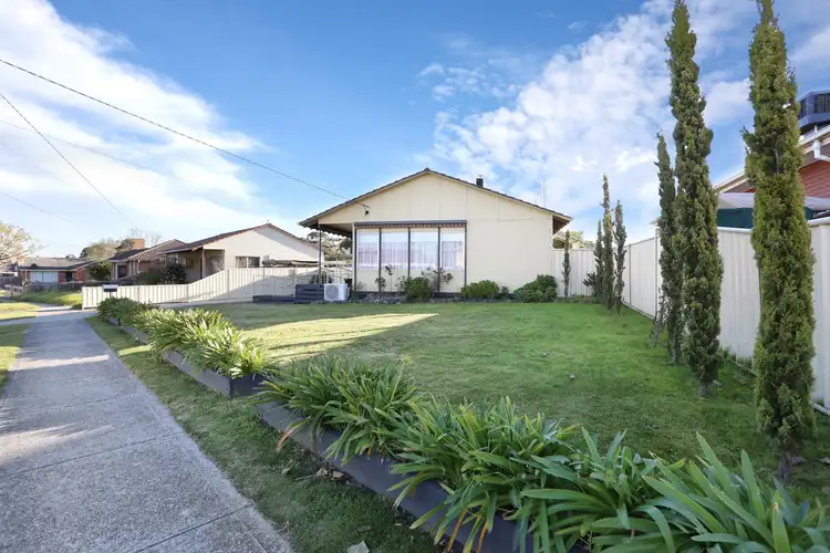 9 Warragul Street, Dallas VIC 3047