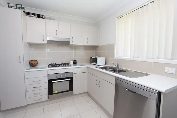 Fourth view of Homely villa listing, 3/3 Gahnia Place, Hamlyn Terrace NSW 2259