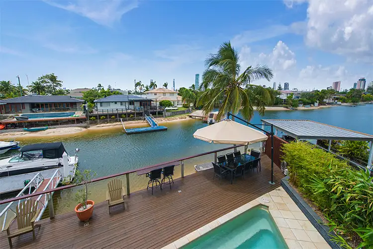 13 Pasadena Court, Broadbeach Waters QLD 4218