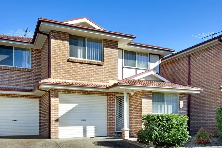 Main view of Homely townhouse listing, 3/133 Bringelly Road, Kingswood NSW 2747