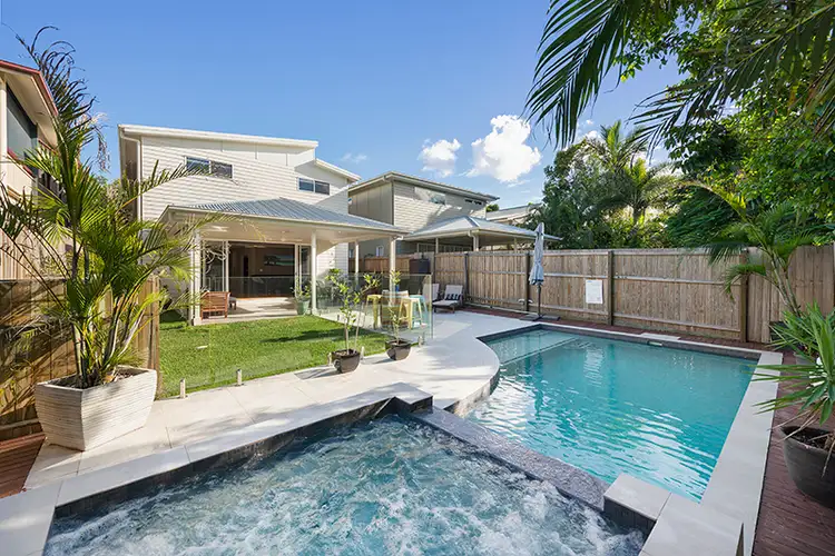 66 Central Avenue, Sherwood QLD 4075