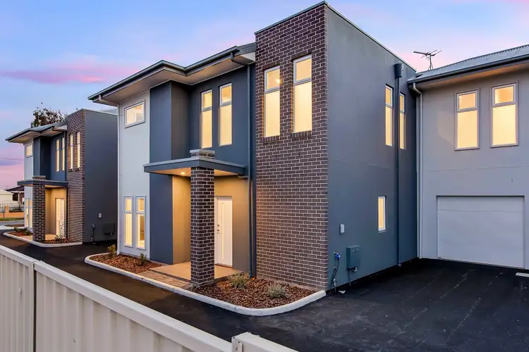 Fourth view of Homely townhouse listing, R1/4A Seaton Terrace, Seaton SA 5023