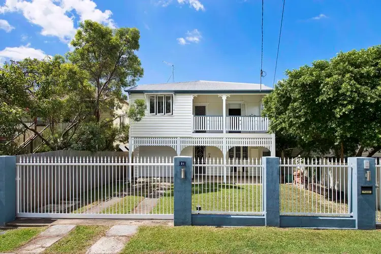 21 Landsdowne Street, Coorparoo QLD 4151