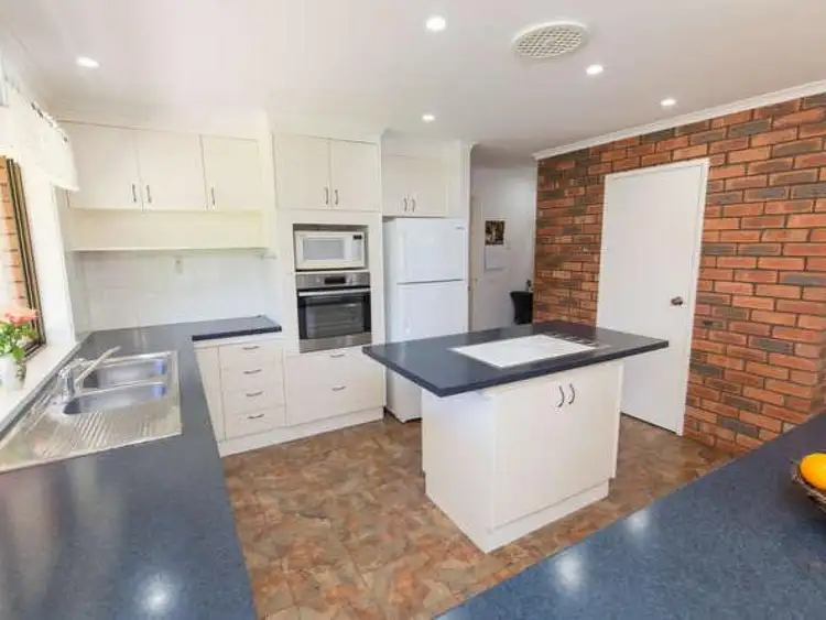 Third view of Homely house listing, 5 Acacia Court, Mildura VIC 3500