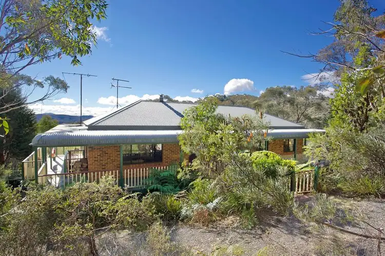 14 Darwin Avenue, Wentworth Falls NSW 2782