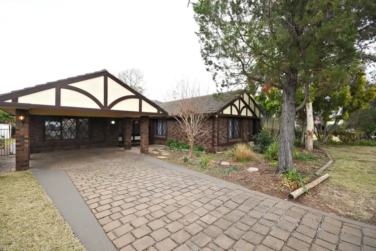 12 Osborne Place, Dubbo NSW 2830