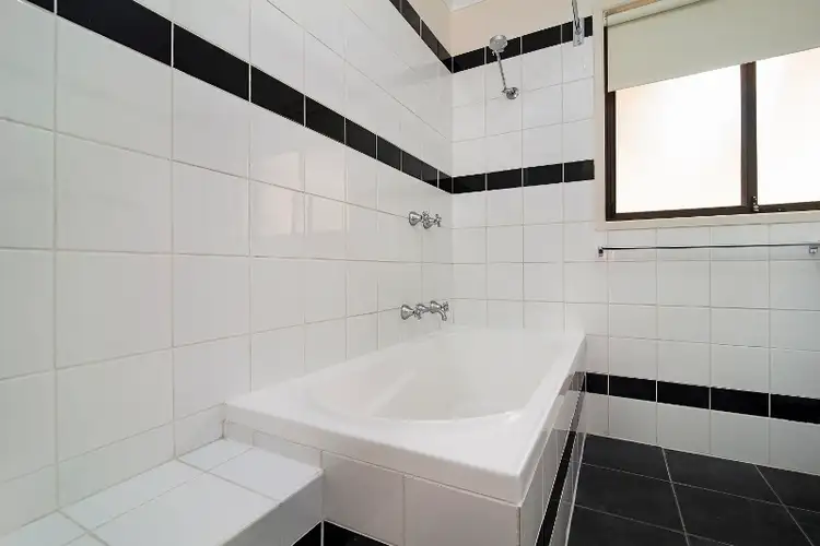 Fifth view of Homely house listing, 8 Newton Street, Eaglehawk VIC 3556