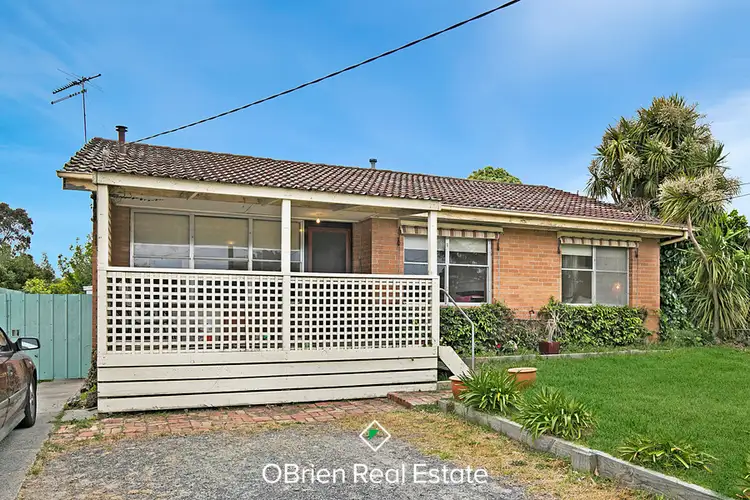 13 Excelsior Drive, Frankston North VIC 3200