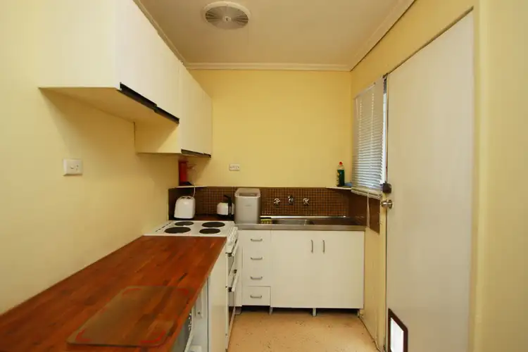 Fifth view of Homely unit listing, 4/9-11 Chris Court, Oak Park VIC 3046