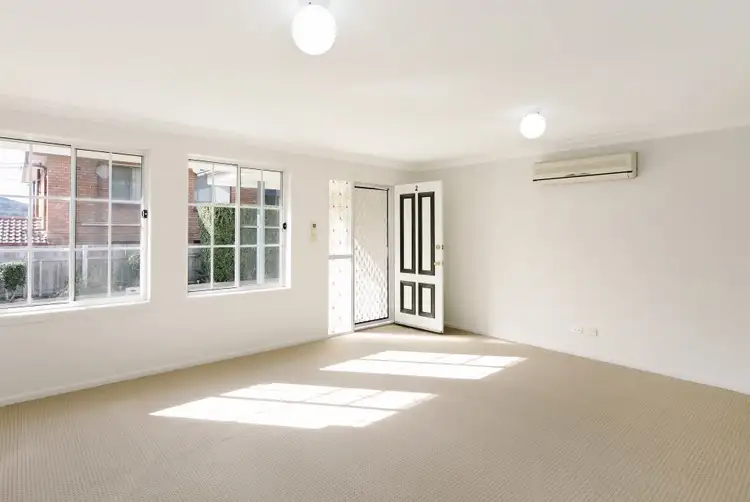 2/23a Ryan Street, Balgownie NSW 2519