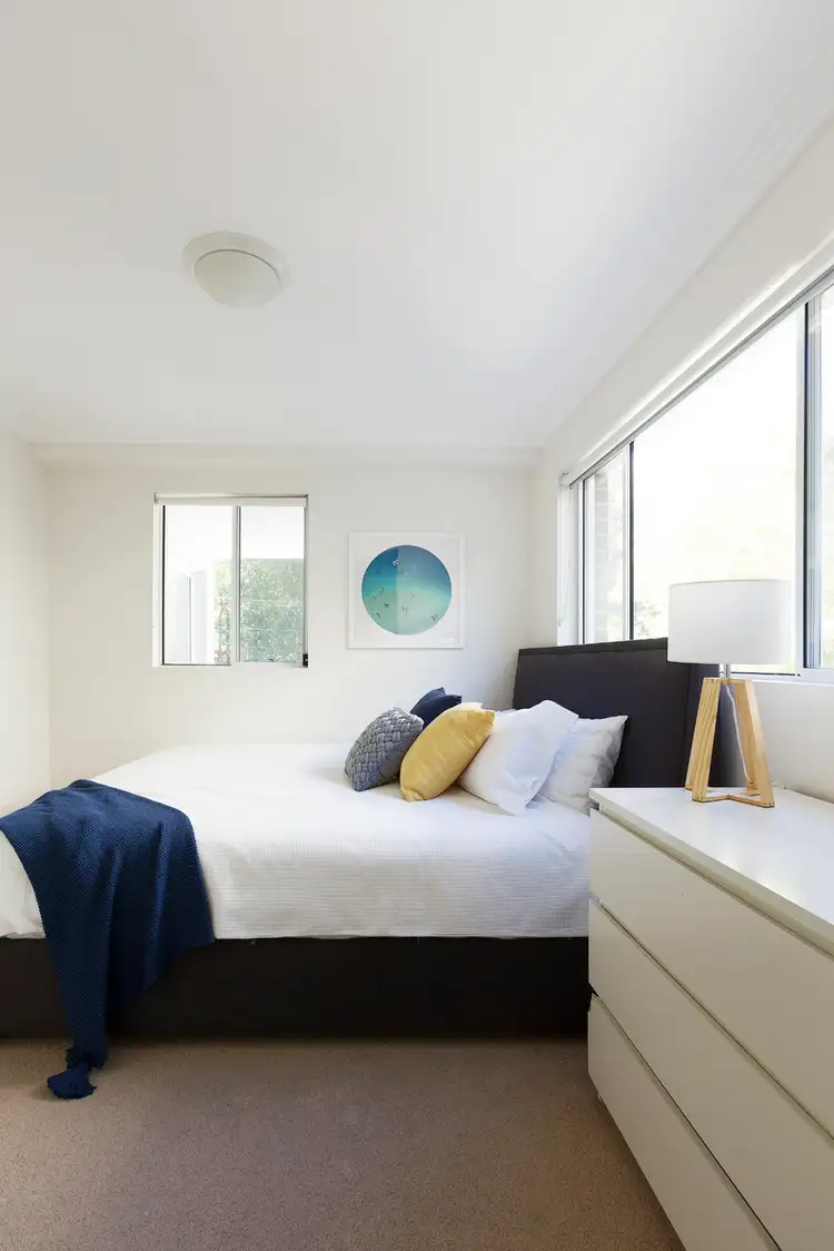 Fifth view of Homely apartment listing, 2/18 Redman Road, Dee Why NSW 2099