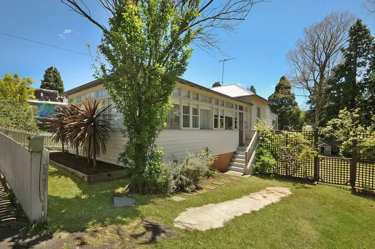 60 Lovel Street, Katoomba NSW 2780