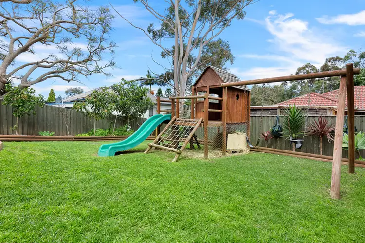 Fourth view of Homely house listing, 4 Paul Close, Mona Vale NSW 2103