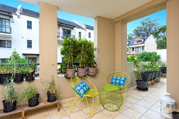 2/4 Taylors Drive, Lane Cove NSW 2066