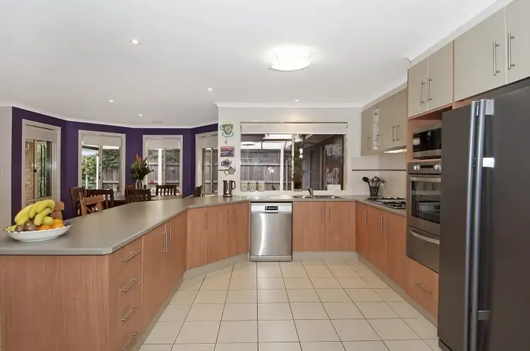 Second view of Homely house listing, 6 Emerald Rise, Skye VIC 3977