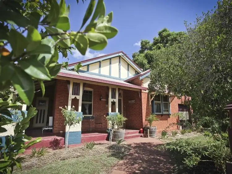109 Bultje Street, Dubbo NSW 2830