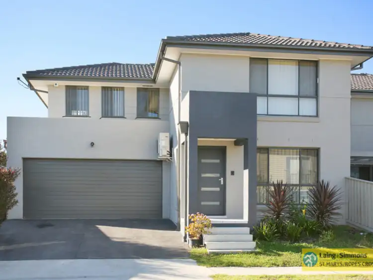 34 Woolls Crescent, Ropes Crossing NSW 2760