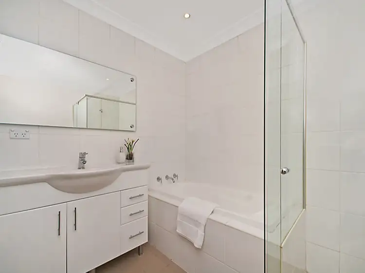 Sixth view of Homely apartment listing, 8/105 Junction Road, Wahroonga NSW 2076