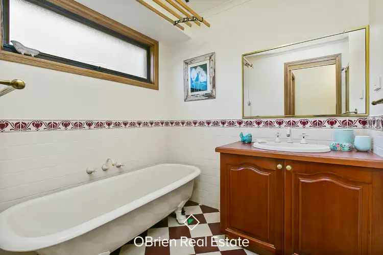 Sixth view of Homely house listing, 18 Gavinton Place, Berwick VIC 3806