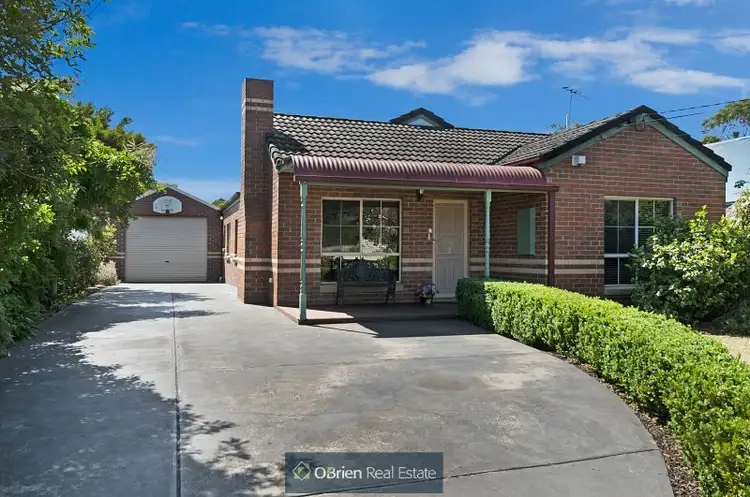 19 Crown Road, Bonbeach VIC 3196