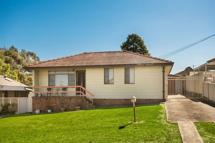 Main view of Homely house listing, 424 Northcliffe Drive, Berkeley NSW 2506