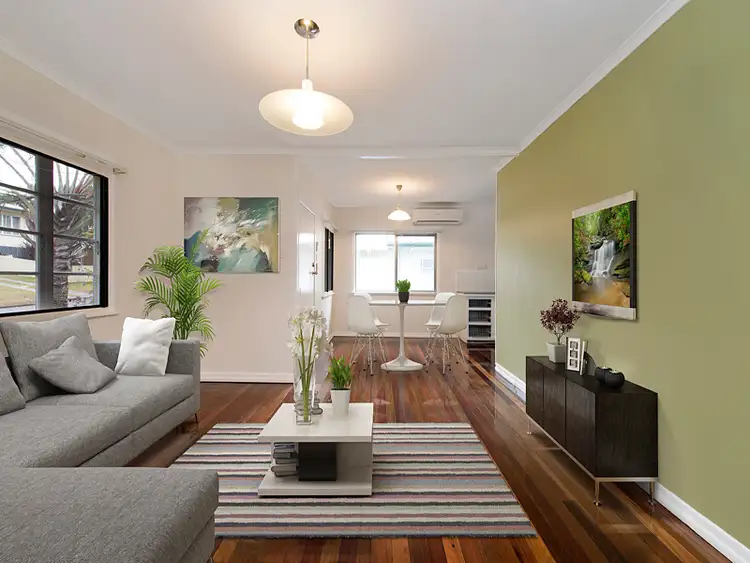 Second view of Homely house listing, 33 Logan Avenue, Oxley QLD 4075