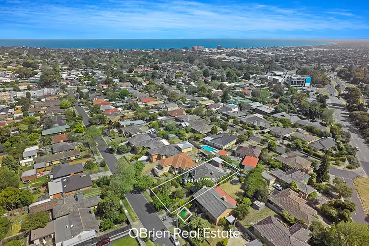 4 Warrain Street, Frankston VIC 3199