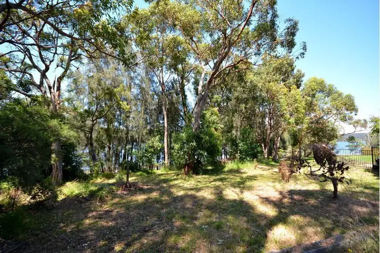 67 O'connells Point Road, Wallaga Lake NSW 2546