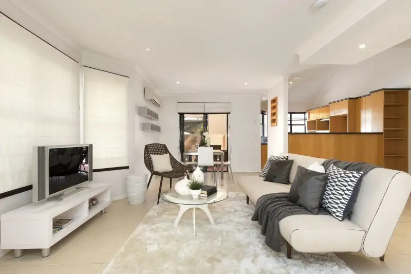 Main view of Homely townhouse listing, 5/30 Rokeby Terrace, Taringa QLD 4068