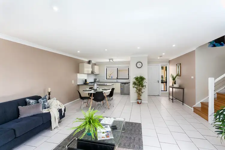 6/15-17 Woodlawn Avenue, Mangerton NSW 2500