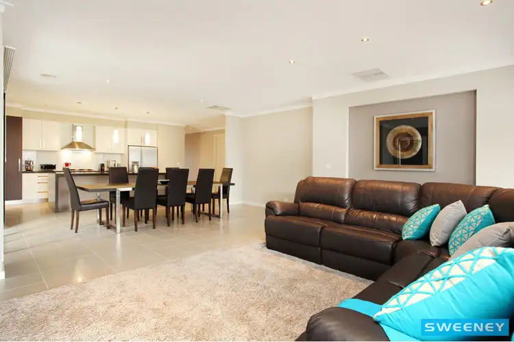 Fifth view of Homely house listing, 39 Peppermint Grove, Taylors Hill VIC 3037