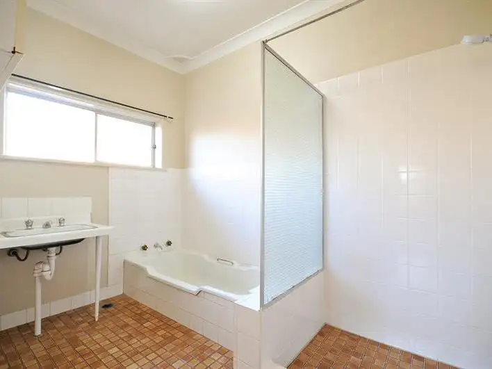 Sixth view of Homely house listing, 27 Bennett Street, Dubbo NSW 2830