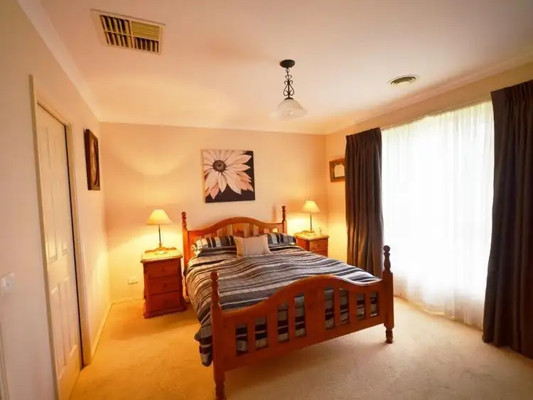 Sixth view of Homely house listing, 10 Orkney Court, Moama NSW 2731