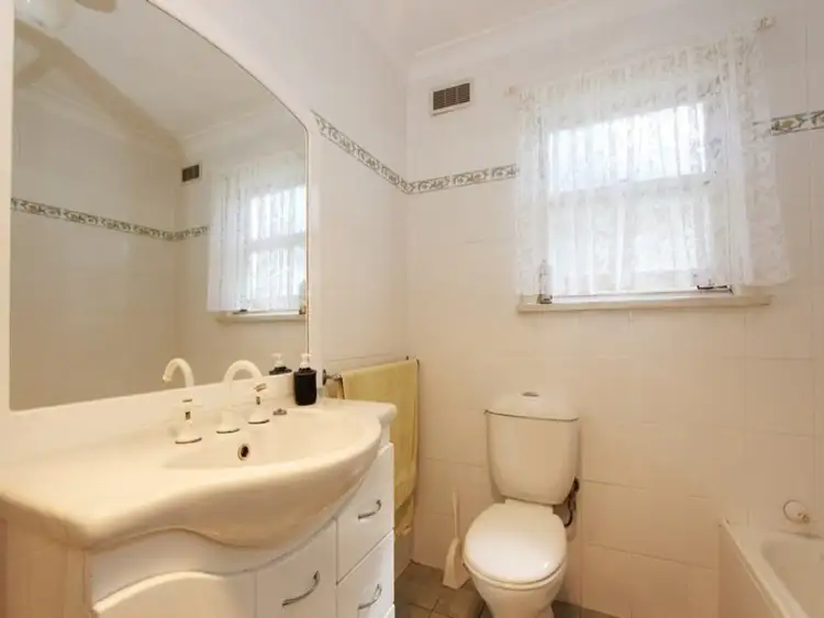 Sixth view of Homely house listing, 1 Kent Street, Goulburn NSW 2580