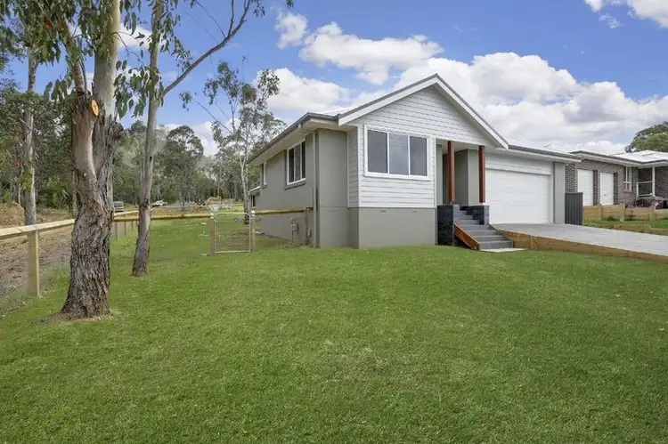8 Thomas Street, Mittagong NSW 2575