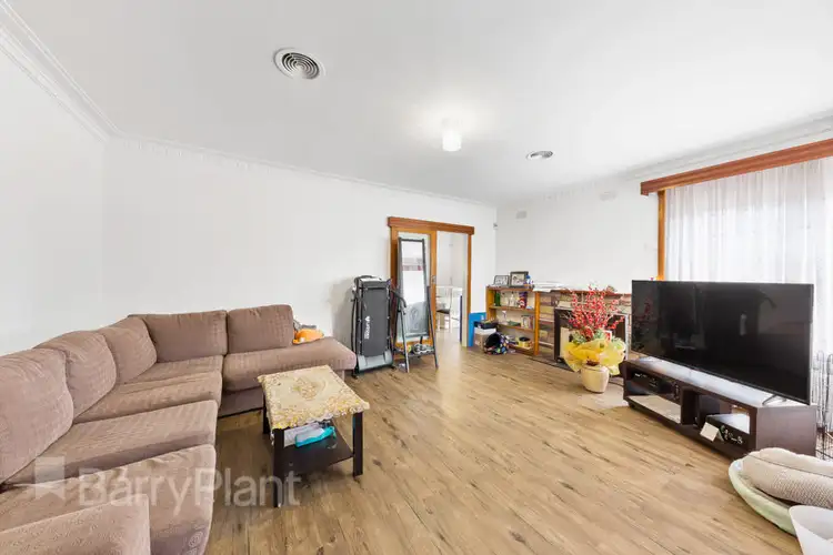 Fifth view of Homely house listing, 5 Hibiscus Avenue, St Albans VIC 3021