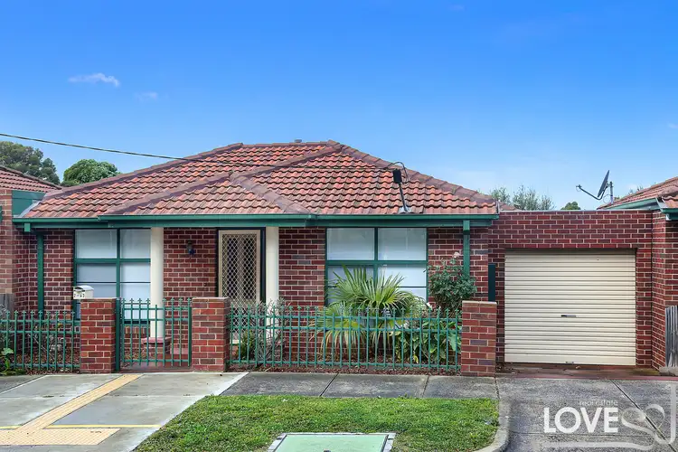 2/43 McMahon Road, Reservoir VIC 3073