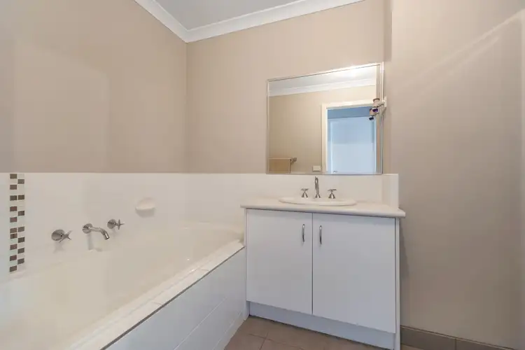 Seventh view of Homely house listing, 2 Elizabeth Court, Riddells Creek VIC 3431