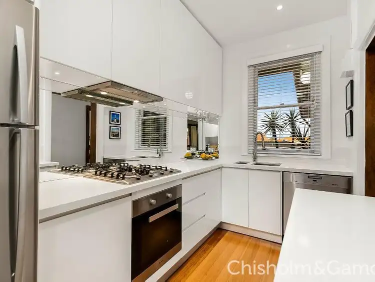 Fifth view of Homely apartment listing, 6/9 Bluff Avenue, Elwood VIC 3184