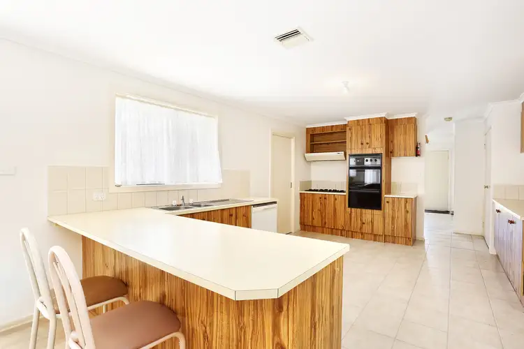 Fifth view of Homely house listing, 4 Kunzea Close, Meadow Heights VIC 3048