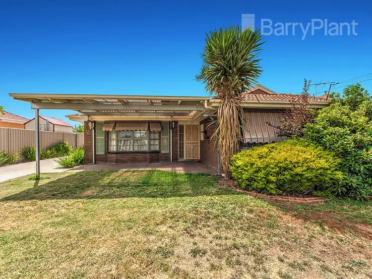1/67 Welwyn Parade, Deer Park VIC 3023