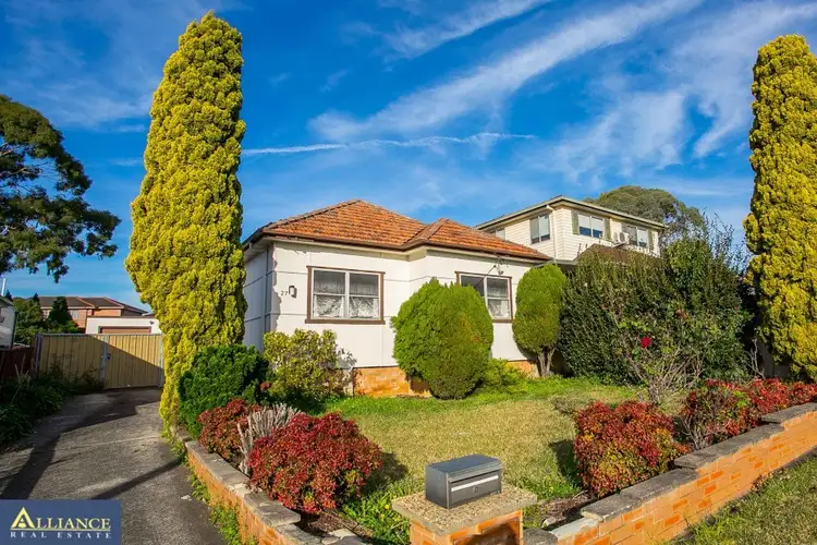 27 Hinemoa Street, Panania NSW 2213