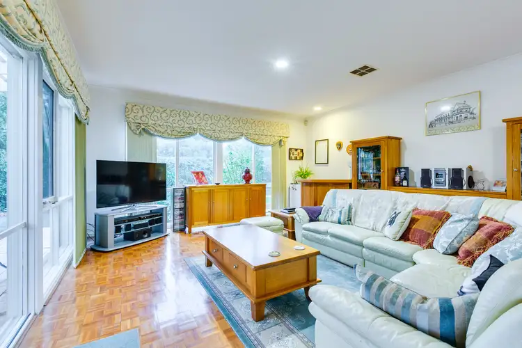 Fifth view of Homely house listing, 6 Lightwood Close, Hillside VIC 3037