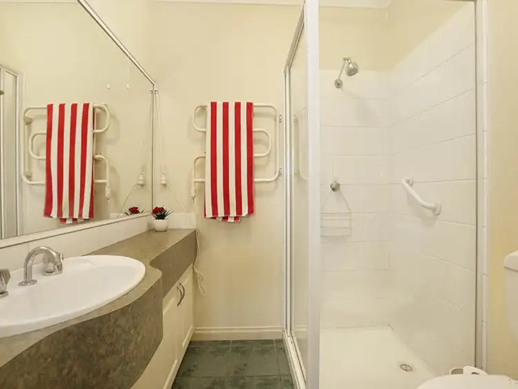 Sixth view of Homely unit listing, 8/5 Alfred Street, Somerville VIC 3912